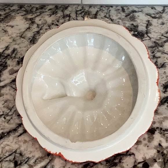 Ceramic Pumpkin Cookie Jar, good condition. - Picture 7 of 8